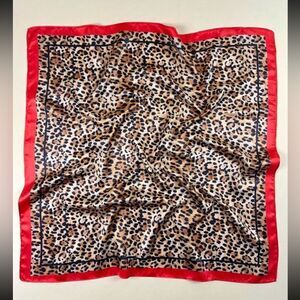 Leopard Print Scarf P30